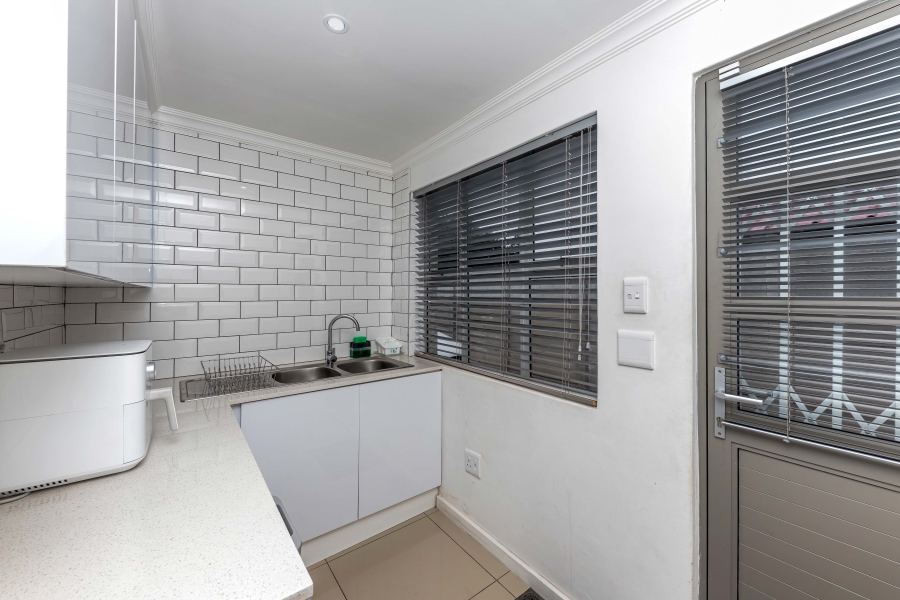4 Bedroom Property for Sale in Ferness Estate Western Cape